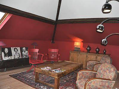 Hotel Logis Hotel-restaurant - Le Moulin D'artres Artres