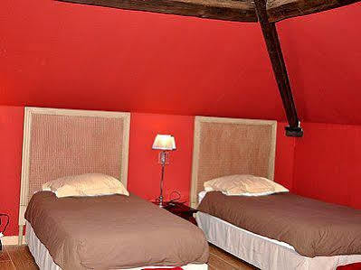 Hotel Logis Hotel-restaurant - Le Moulin D'artres 2*